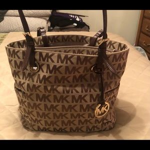 Michael Kors Tote